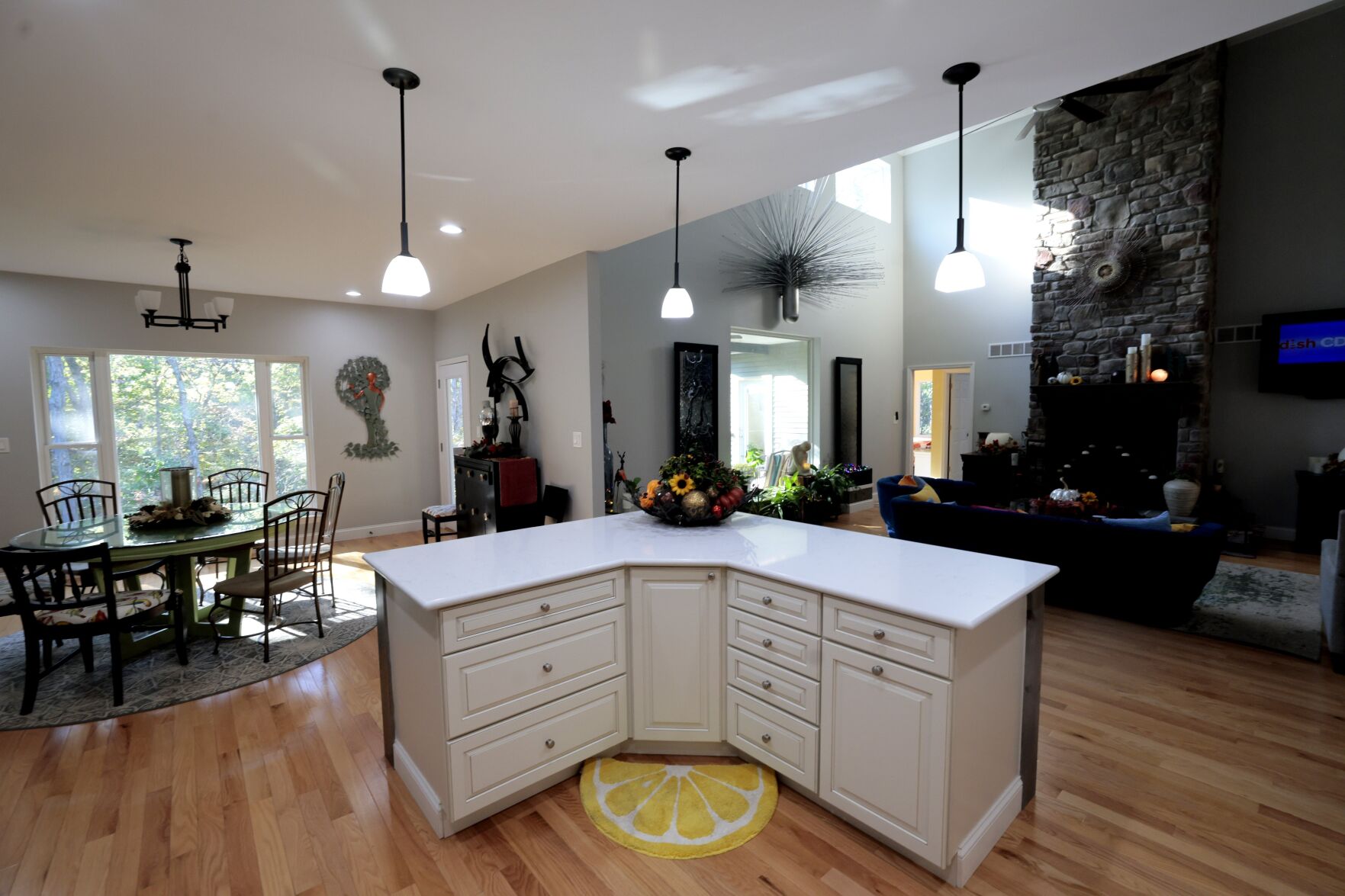 At Home with Mary Kim Schreck in Lincoln County
